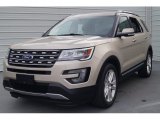 2017 Ford Explorer Limited Front 3/4 View