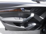2018 Audi Q5 2.0 TFSI Premium Plus quattro Door Panel