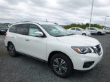 Pearl White Nissan Pathfinder in 2017