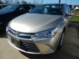 2017 Creme Brulee Mica Toyota Camry LE #120106878
