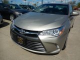 2017 Creme Brulee Mica Toyota Camry LE #120240847