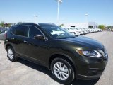 2017 Nissan Rogue SV AWD Front 3/4 View