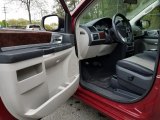 2010 Chrysler Town & Country Touring Front Seat