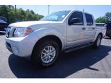 2014 Nissan Frontier SV Crew Cab Front 3/4 View