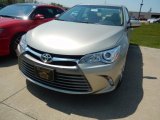 2017 Creme Brulee Mica Toyota Camry LE #120512394