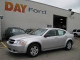 2009 Bright Silver Metallic Dodge Avenger SE #12038775