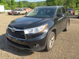 2014 Toyota Highlander XLE AWD Front 3/4 View
