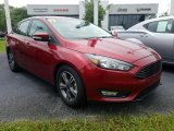 2017 Ford Focus SE Sedan Front 3/4 View