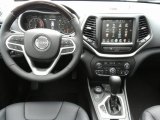 2017 Jeep Cherokee Overland 4x4 Dashboard