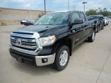 2017 Midnight Black Metallic Toyota Tundra SR5 Double Cab 4x4 #121221504