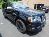 2017 Lincoln Navigator L Select 4x4 Front 3/4 View