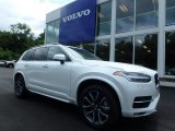 2018 Volvo XC90 T5 AWD Front 3/4 View