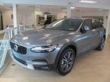Volvo V90 Cross Country 2017 Data, Info and Specs