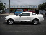 2009 Performance White Ford Mustang V6 Coupe #12136142
