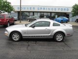 2009 Brilliant Silver Metallic Ford Mustang V6 Coupe #12136207