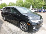 2018 Honda Odyssey Touring Front 3/4 View
