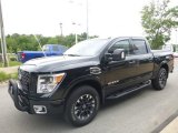 2017 Nissan Titan PRO-4X King Cab 4x4 Front 3/4 View