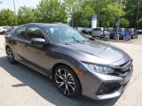 2017 Honda Civic Si Sedan Front 3/4 View