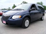 2006 Midnight Blue Pearl Chrysler Town & Country LX #12130219