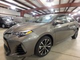 2017 Toyota Corolla SE Front 3/4 View