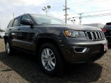 Granite Crystal Metallic Jeep Grand Cherokee in 2017