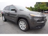 2018 Jeep Cherokee Latitude Plus Front 3/4 View