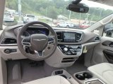 2018 Chrysler Pacifica Touring L Plus Cognac/Alloy/Toffee Interior