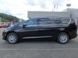 2018 Chrysler Pacifica LX Exterior