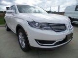 White Platinum Lincoln MKX in 2017