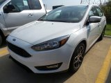 2017 Oxford White Ford Focus SEL Hatch #122984041