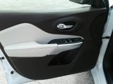 2018 Jeep Cherokee Overland Door Panel