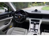 2017 Porsche Panamera 4 Dashboard