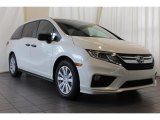 2018 Honda Odyssey LX Front 3/4 View