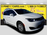 2018 Bright White Chrysler Pacifica Touring L #123389632