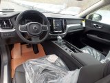 2018 Volvo XC60 T5 AWD Momentum Charcoal Interior