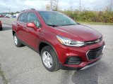 2018 Chevrolet Trax LT AWD Front 3/4 View