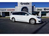 2018 Bright White Chrysler Pacifica Touring L #123590457