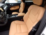 2018 Volvo XC60 T6 AWD Momentum Front Seat