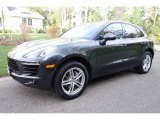 2017 Volcano Grey Metallic Porsche Macan  #123698625