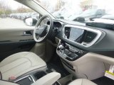 2018 Chrysler Pacifica Hybrid Limited Dashboard