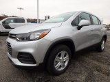2018 Chevrolet Trax LS AWD Front 3/4 View