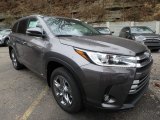 2018 Toyota Highlander Hybrid Limited AWD Front 3/4 View