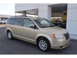 2010 Chrysler Town & Country Touring