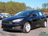 2018 Shadow Black Ford Focus SE Hatch #124045009