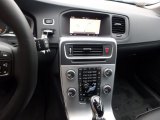 2018 Volvo V60 Cross Country T5 AWD Controls