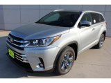 2018 Toyota Highlander Limited Front 3/4 View