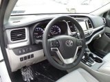 2018 Toyota Highlander LE AWD Dashboard