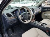 2018 Chrysler 300 C Indigo/Linen Interior