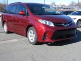 2018 Salsa Red Pearl Toyota Sienna LE #124402299