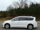 2018 Bright White Chrysler Pacifica Touring L #124529612
